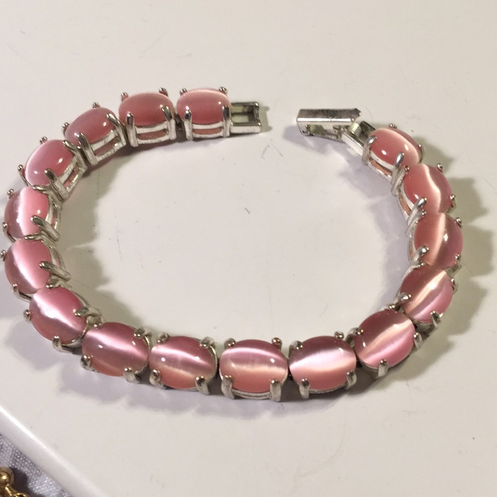 Vintage Avon pink bracelet